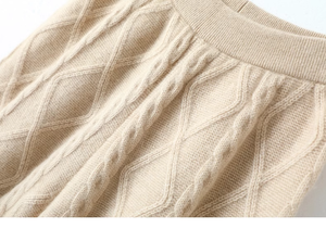 Autumn and Winter Casual Breathable Turtle-neck Solid Color Sweater and Loose Pant <b>Knit</b> Two-piece <b>Set</b> for Women - Product Image 3