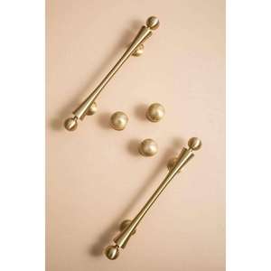 Poignée en laiton artisanale conçue pour les intérieurs résidentiels et commerciaux, alliant durabilité et élégance décorative. - Product Image 3