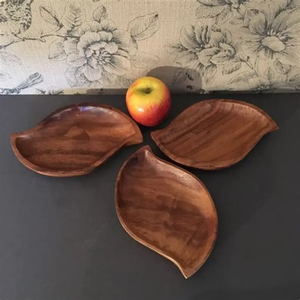 Assiettes de service en bois faites à la main, forme irrégulière, couleur unie, design minimaliste, finition polie, pour fêtes et réceptions - Product Image 5
