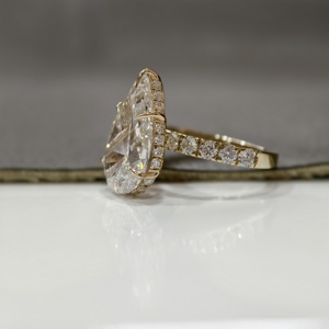Anillo de Compromiso con Diamante Cultivado en Laboratorio de 8 Quilates, Corte Pera, Engaste de Garras, Oro de 14K, con Certificado IGI, para Aniversario o Boda - Product Image 3