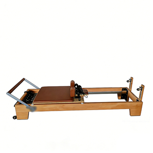 Appareil de Pilates en bois de hêtre de luxe pour le renforcement du tronc, idéal pour les entraînements à domicile - Product Image 4