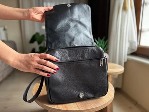 Bolso de Hombro Cruzado de Cuero Moderno para Mujer, Ideal para Reuniones de Oficina, Disponible para Compras al por Mayor - Product Image 4