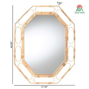 Espejo de ratán hecho a mano: Fibras de ratán natural delicadamente dispuestas para crear un encantador estilo costero. - Product Image 4