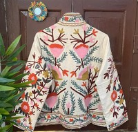 Veste courte vintage en velours tissé Suzani brodée à la main, style bohème, pour les voyages festifs et les soirées