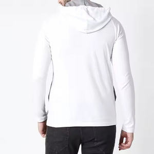 เสื้อฮู้ดดี้ผู้ชายไซส์ใหญ่ปี 2026 แบบเรียบง่าย ทันสมัย ปักลาย พิมพ์ลายดิจิทัล ระบายอากาศได้ดี สวมใส่สบาย ผลิตจากผ้าโพลีเอสเตอร์/คอตตอน สไตล์สตรีท - Product Image 5