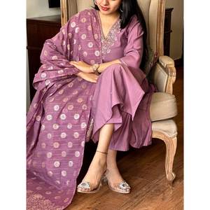 Magnifique ensemble élégant pour soirée, haut et bas avec dupatta, taille XL - Product Image 3