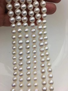 Perles d'eau douce naturelles AA Plus, blanches, 6,5-7,5x8-8,5 mm, presque rondes, forme pomme de terre, haute brillance, brin lâche, pour la fabrication de bijoux en gros - Product Image 2