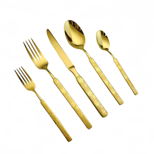 Ensemble de couverts fantastiques, très vendus, avec poignées design, durables pour les services de restauration et d'événements. - Product Image 5