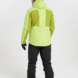 Veste de ski à capuche vert néon premium avec design imperméable, coupe-vent et isolé pour la collection de vêtements de sport d'hiver en montagne - Product Image 5