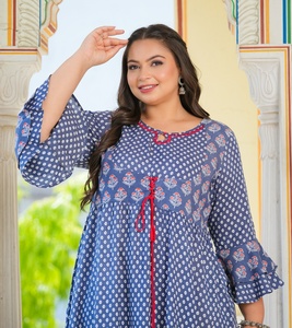 Kurti Anarkali de Rayón para Mujer, Tallas Grandes, Estampado Floral Gris, Cuello con Abertura, Mangas Campana, Corte Acampanado, Venta al por Mayor - Product Image 2