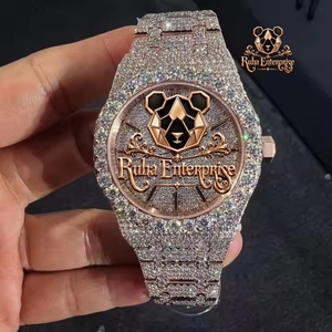 Reloj Analógico de Cuarzo de Lujo de Edición Limitada Contemporánea con Esfera Central Texturizada, Hora en Relieve y Correa de Metal Cepillado - Product Image 6
