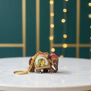 Porte-clés éléphant miniature en bois écologique de haute qualité, fait main, motif animal mignon, avec anneau métallique robuste, idéal pour les entreprises - Product Image 4