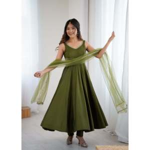 Vestido de Novia Modesto de Diseñador, Vestido de Fiesta con Falda y Dupatta - Product Image 3