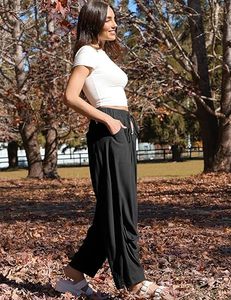 Pantalones Harem Negros para Mujer, de Algodón, con Cintura Ajustable con Cordón, Corte Holgado, Largura hasta el Tobillo, Casuales de Verano, con Bolsillos - Product Image 3