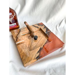 Cenicero de Madera y Resina Sostenible Hecho a Mano de Primera Calidad para Fumar Cigarrillos de Primera Calidad - Product Image 1