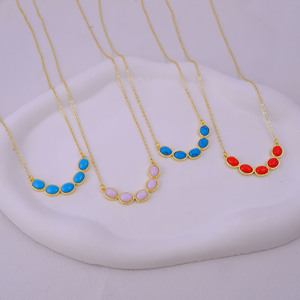 Collier superposé en opale rose - Breloque multipierres plaqué or 18 carats - Bijou fait main inaltérable - Cadeau pour petite amie - Product Image 5