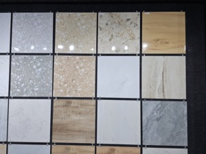 Carrelage de sol en porcelaine brillante blanc Carrara 600x600 mm, épaisseur 8 mm, antidérapant, avec accents marbre Porcelanato, garantie 5 ans pour les espaces de vie - Product Image 3