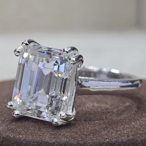 Moissanite Anillos finos originales Plata de Ley 925 Excelente calidad Última moda Corte Esmeralda Moissanite Anillos de piedras preciosas - Product Image 3