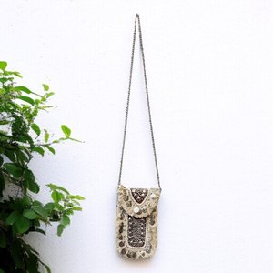 Sac bandoulière en jute tendance avec coutures durables pour une utilisation longue durée - Product Image 4