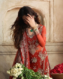 Maxi Salwar Kameez élégant pour femme, idéal pour les fêtes, les mariages et la plage, en viscose de qualité supérieure, respirant et à séchage rapide - Product Image 4