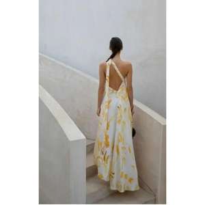 Vestido Largo Maxi Elegante de Verano para Mujer, Hecho a Mano, Premium, al por Mayor, Estilo Bohemio, con Cuello en V y un Hombro Descubierto - Product Image 2