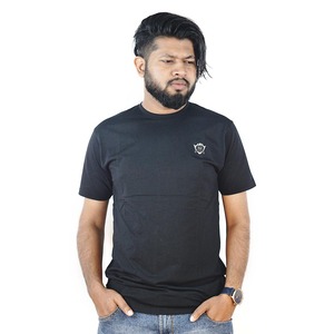 Camiseta de verano cómoda, con logotipo OEM personalizado, diseño elegante, sostenible y de secado rápido, ropa para hombre de Bangladesh. - Product Image 2