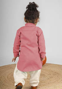 ชุดคุรตะสีชมพูสำหรับเด็กผู้ชาย ชุดพื้นเมืองผ้าฝ้ายเนื้อนุ่มพร้อมกางเกงนอนสีขาว ชุดพิธีกรรมแบบดั้งเดิมสำหรับเด็กทารกชาย - Product Image 3