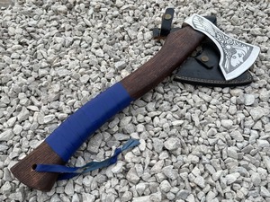 Hacha Tomahawk de Acero Forjado a Mano con Mango de Madera y Envoltura Azul, Hacha de Supervivencia para Exteriores con Diseño de Hoja Grabado Personalizado - Product Image 5
