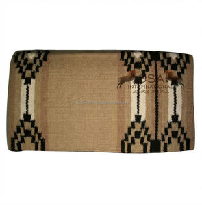 Manta de silla de montar personalizada, tejida a mano, estilo occidental, 100% lana de Nueva Zelanda, 34X36, para equitación y entrenamiento. - Product Image 1