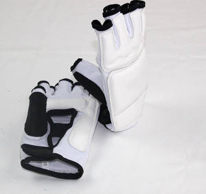 โรงงานขายส่งถุงมือเทควันโดคุณภาพสูงสำหรับฝึกศิลปะการต่อสู้ ป้องกันนิ้วครึ่ง ทำจากหนัง ป้องกันรังสียูวี - Product Image 5