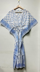 Caftán de algodón para mujer, vestido holgado con estampado floral azul, cuello en V, manga corta, para playa, resort y ropa de noche - Product Image 2