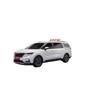 Kia Carnival de 9 Plazas, Diésel, Automático, Interior de Cuero, Estándar de Emisiones Euro V - Product Image 1