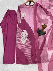 Salwar Kameez indien en rayonne, tendance et best-seller, avec broderies exclusives, pour femmes, tenue ethnique élégante pour les fêtes - Product Image 4