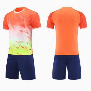 Conjunto de Uniforme de Fútbol Personalizado por Sublimación, Camiseta y Pantalones Cortos para Equipo, Ropa Deportiva Profesional, Ropa de Entrenamiento, Ropa Atlética - Product Image 5