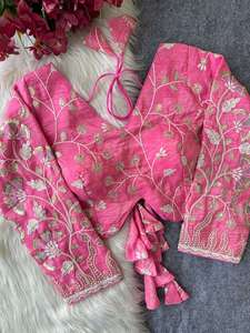 Blouse en soie prête à porter, entièrement brodée, avec de magnifiques motifs fantaisie et des perles, de style créateur. - Product Image 3