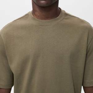 T-shirts décontractés surdimensionnés à col rond et manches courtes pour hommes en polyester/coton de qualité supérieure, vente en gros personnalisée, fabricant OEM ODM - Product Image 3
