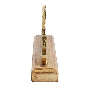 Elegante Letrero de Bienvenida Decorativo con Base de Madera para Decoración del Hogar u Oficina - Product Image 2