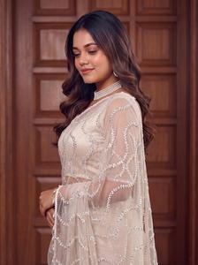 Sari de Boda Tradicional Indio con Diseño Étnico y Elegante, con Material de Red Pesada, Bordado y Lentejuelas, para Mujer, Estilo Moderno - Product Image 2