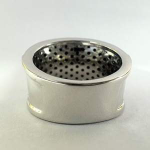 Anillo de Platino PT950 Sólido Minimalista con Banda Ancha y Diamantes Cultivados en Laboratorio Blancos y Negros de Corte Brillante de 2.50 CTW, Certificado por IGI - Product Image 4