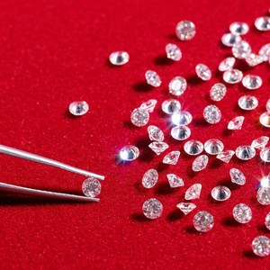 Diamants ronds de laboratoire, petits, non montés, CVD HPHT, certifiés IGI, excellente taille, clarté VS/VVS, couleur DEF, vente en gros - Product Image 1