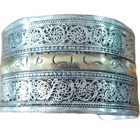 Brazaletes Anchos de Turquesa Tallada a Mano con Mantra Tibetano, Signos Auspiciosos, Plata de Ley, Sin Níquel, Metal Blanco