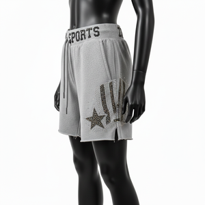 Short de basket-ball pour femme en molleton de coton et polyester de haute qualité 260 GSM, gris, confortable, respirant, avec logo personnalisé. - Product Image 2