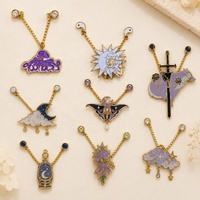 Maßgefertigte Goldton-Emaille-Kettenbrosche, Fantasievolle Himmlische Strass-Anstecknadel, Dekorativer Kragenschmuck, Großhandel OEM
