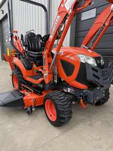 Tracteur de jardin Kubota BX23S 4x4 avec chargeur frontal et pelle arrière, 40 CV, tracteur multifonctionnel sur roues - Product Image 1