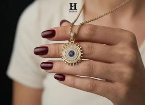 Pendentif de luxe au design rayon de soleil, collier en or 14K/18K avec diamants de laboratoire/naturels, fournisseur de bijoux en gros - Product Image 1