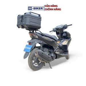Porte-bagages arrière en acier thermolaqué M Biker pour moto, accessoires pour un transport pratique de marchandises et de bagages - Product Image 4