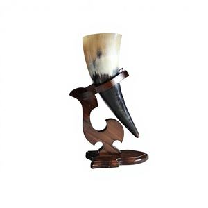 Taza de Cuerno de Búfalo Auténtico a Precio de Fábrica, Taza de Cerveza Vikinga de Primera Calidad, Ecológica, Apta para Lavavajillas, con Tapa de Bambú, Ideal para Regalo - Product Image 1