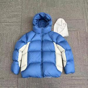 Doudoune à capuche colorblock bleu et blanc avec cagoule amovible pour l'hiver et les activités de plein air – Vente en gros personnalisée - Product Image 6