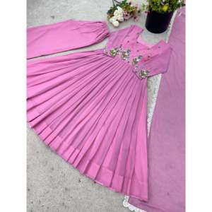 ชุดราตรีปักลายจากนักออกแบบชุดใส่ไปงานปาร์ตี้เสื้อ Plazzo and Dupatta - Product Image 5