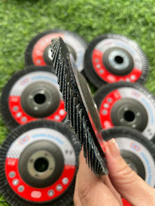 Disque à lamelles HGP industriel, 72 feuilles, meule abrasive pour le ponçage et le meulage du métal, de l'acier et de l'inox, vitesse de 80 m/s, outil abrasif de 100 mm - Product Image 4